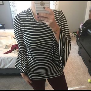 Belle sleeve black and white top